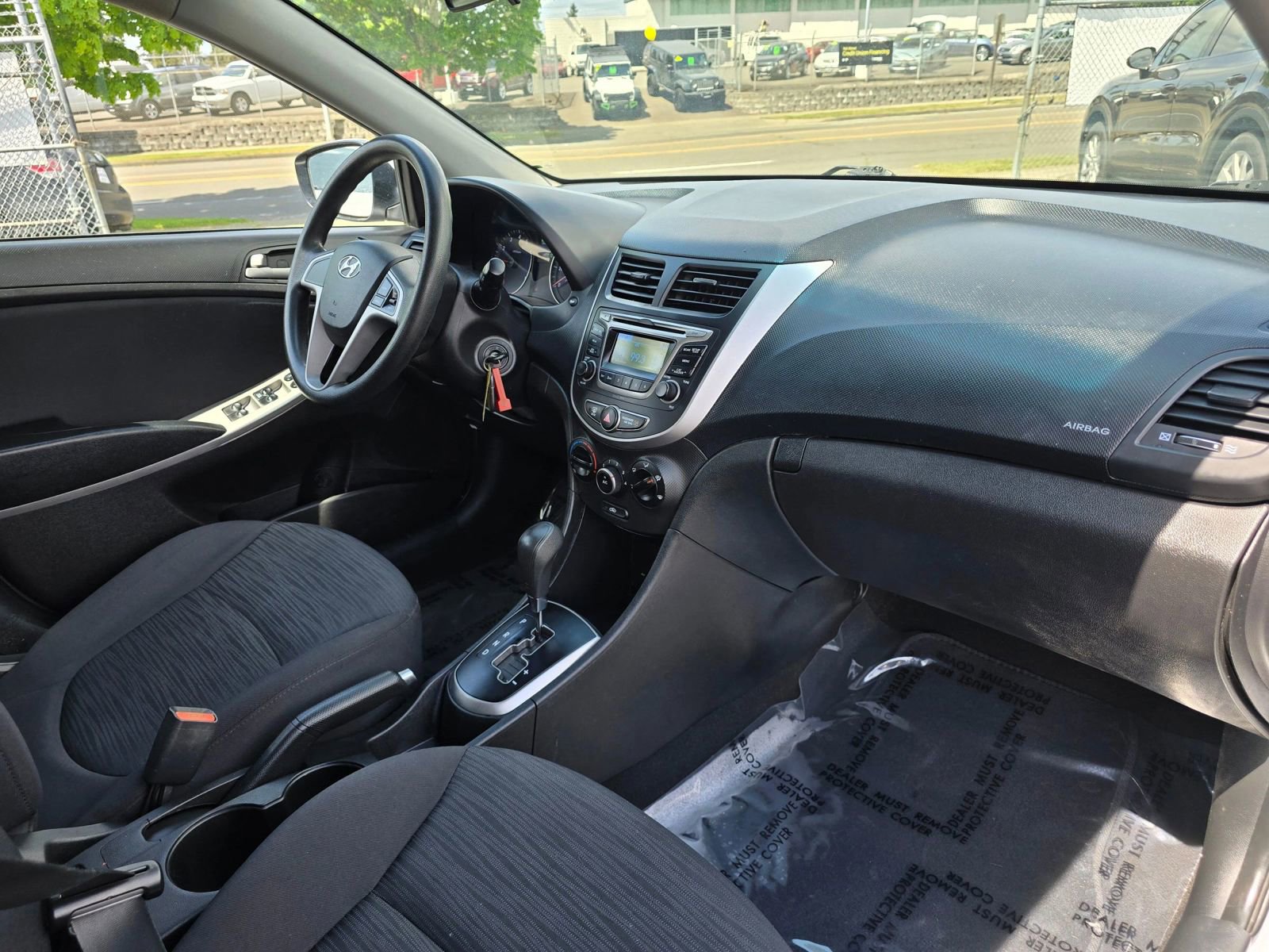 Used 2017 Hyundai Accent SE FWD image 10