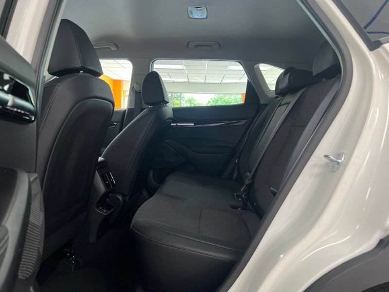 Certified 2025 Kia Seltos S FWD image 16