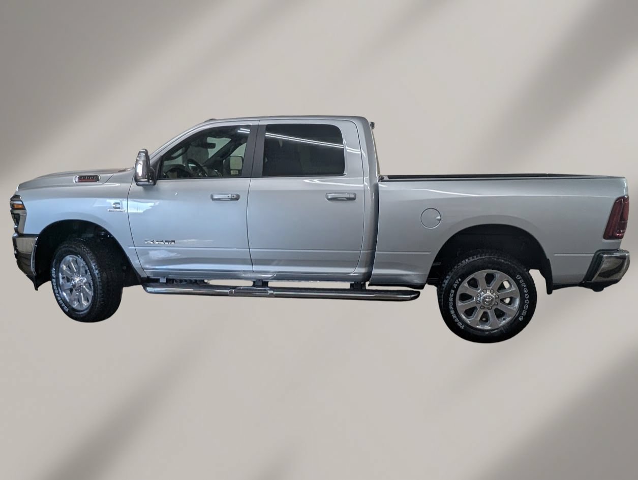 New 2026 RAM 3500 Laramie AWD/4WD image 3