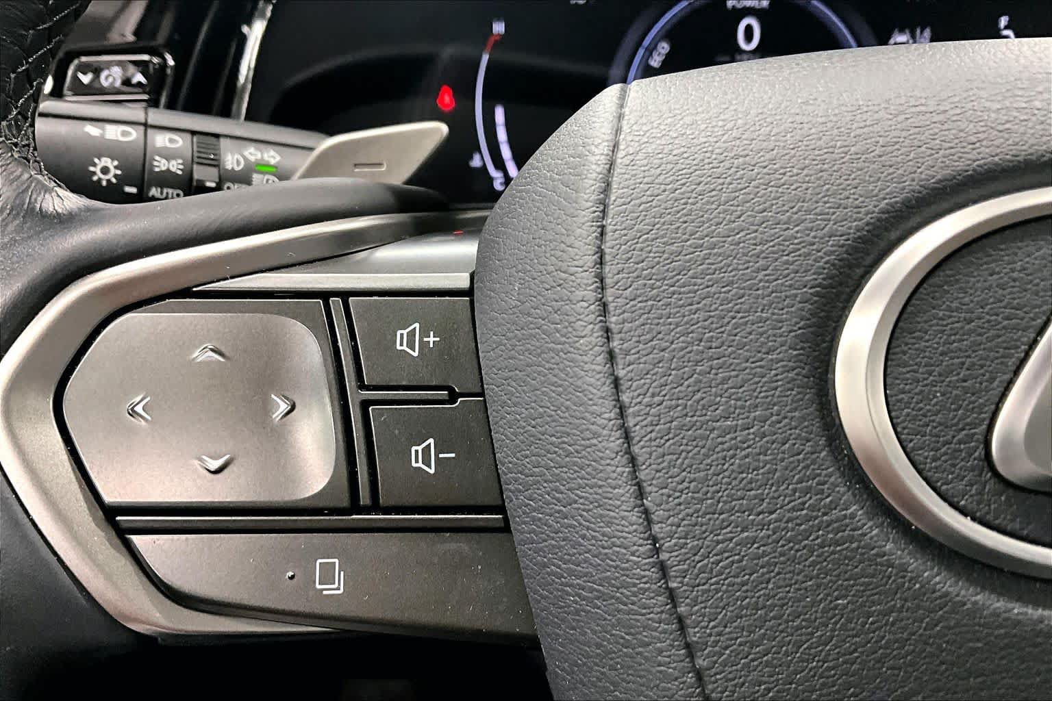 Used 2024 Lexus NX 350h AWD w/ Vision Package image 24