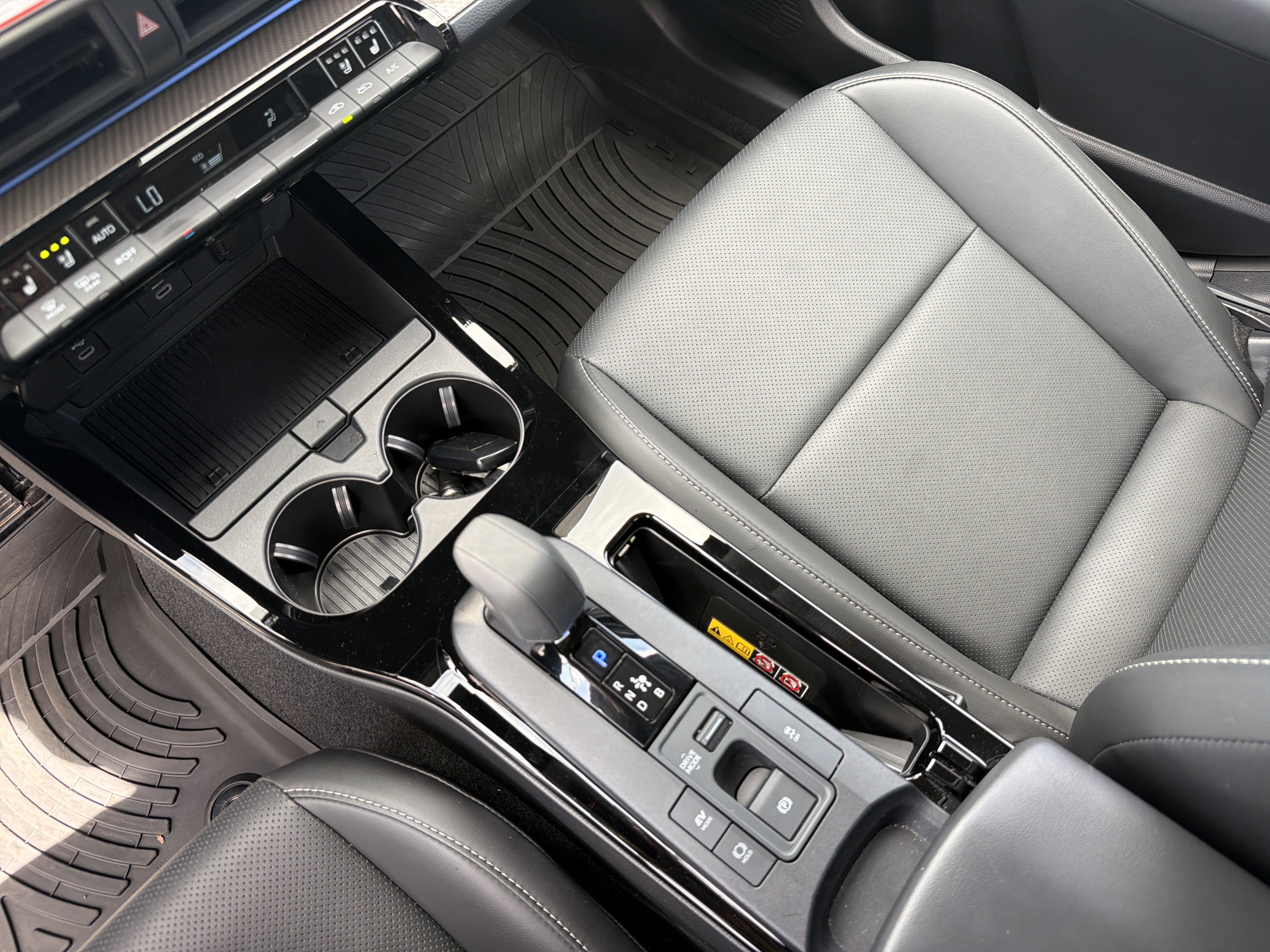 Certified 2025 Toyota Prius Limited FWD image 17