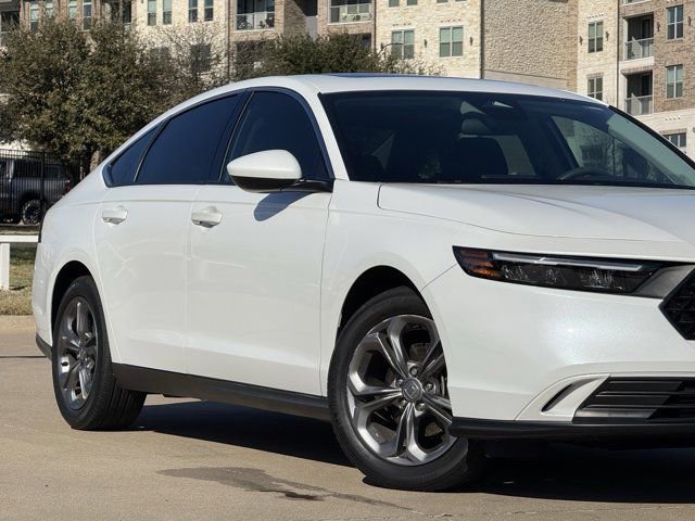 Used 2024 Honda Accord EX image 3