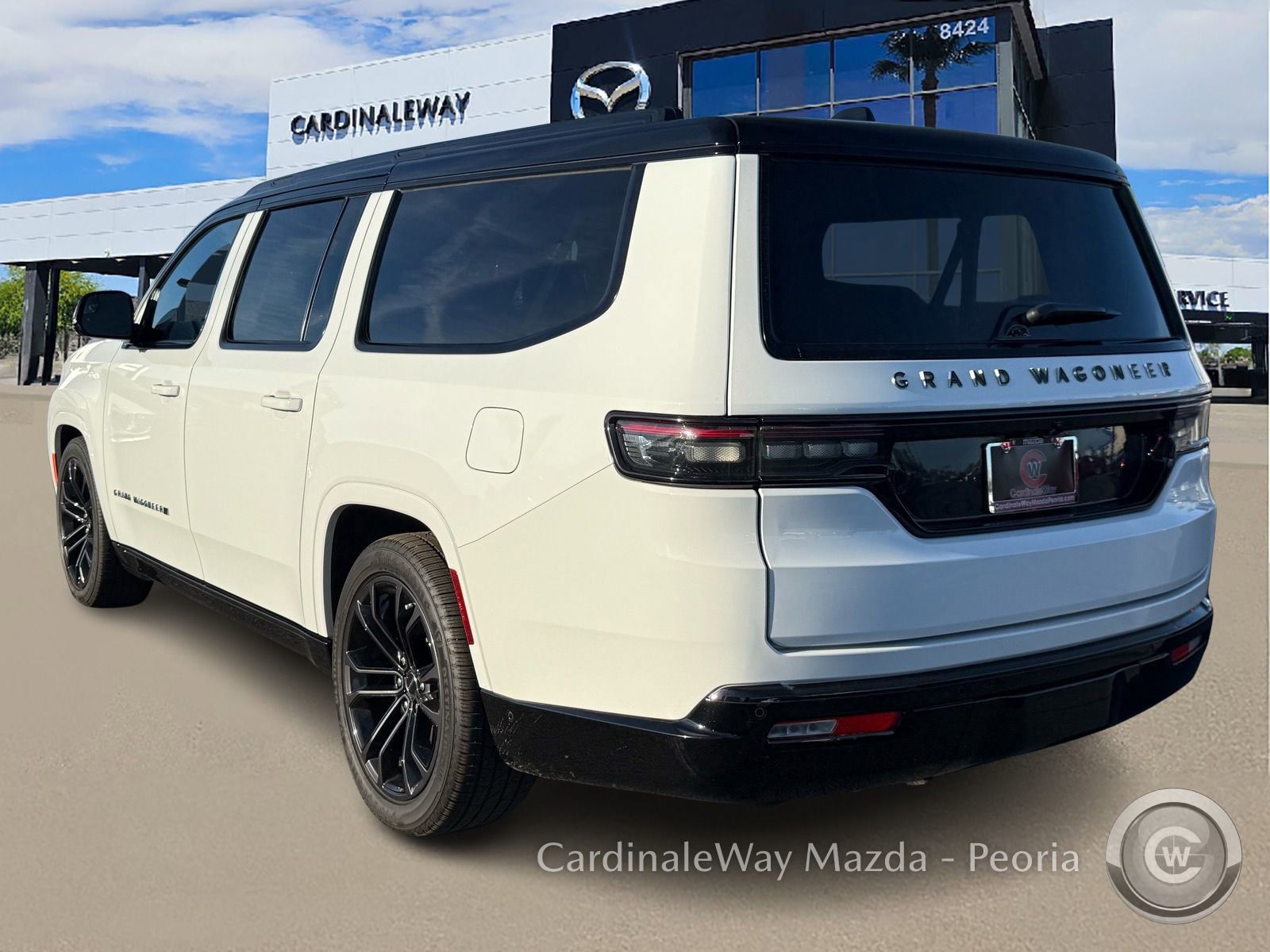 Used 2024 Jeep Grand Wagoneer L Series II w/ Quick Order Packagew 28T image 4