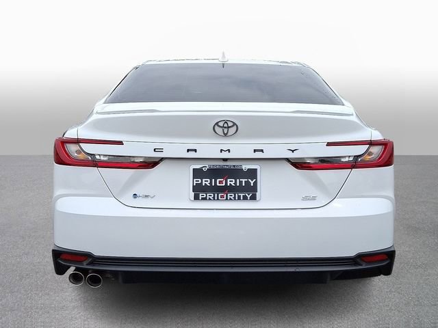 Used 2026 Toyota Camry SE FWD image 5