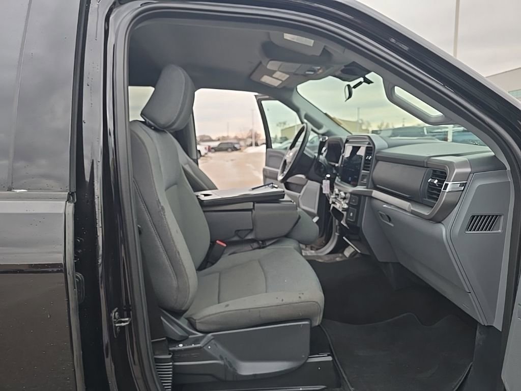 Used 2025 Ford F150 XLT w/ Equipment Group 301A Standard image 11