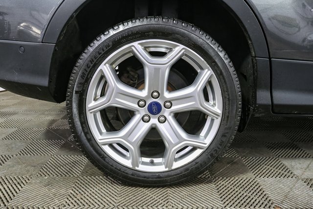 Used 2019 Ford Escape Titanium image 16