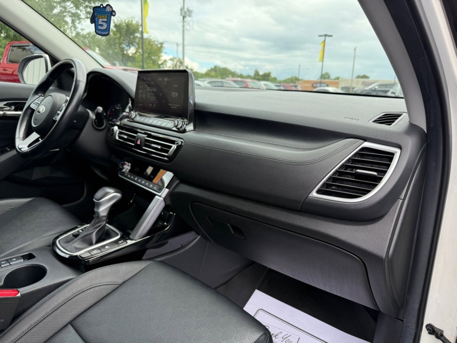 Used 2021 Kia Seltos SX image 12