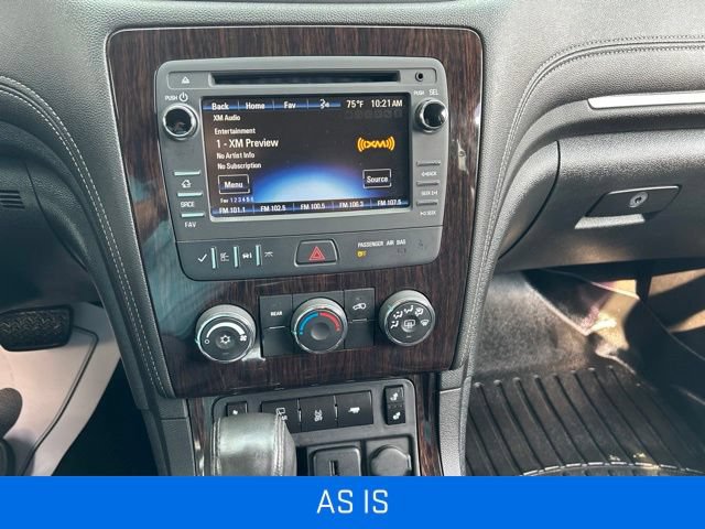 Used 2015 Chevrolet Traverse LT w/ Style and Technology Package FWD image 3