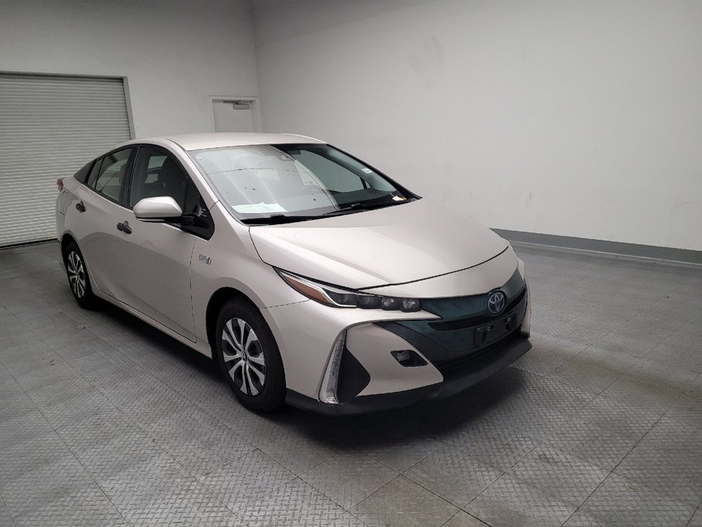 Used 2017 Toyota Prius Prime Plus w/ Carpet Mat Package FWD image 13