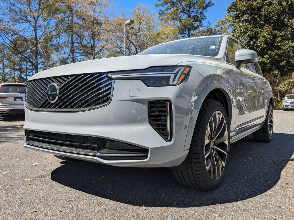 New 2025 Volvo XC90 B6 Plus image 8