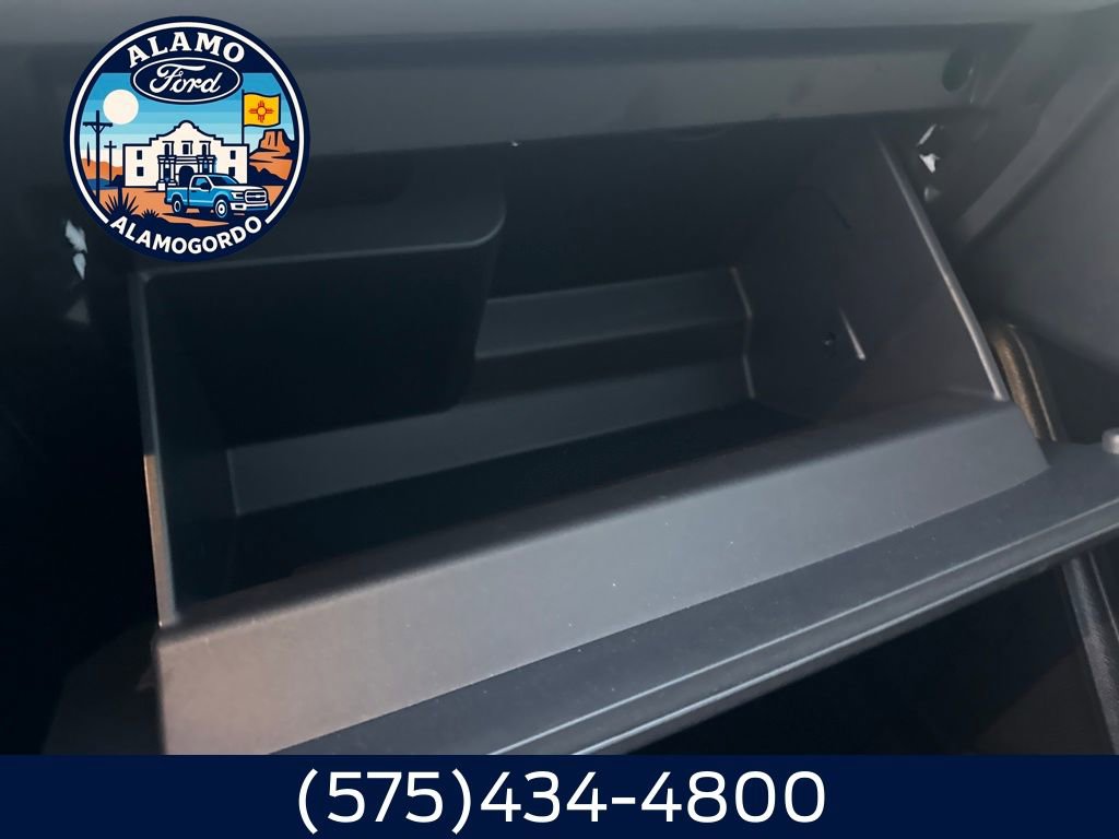 Used 2025 Ford Explorer Active w/ Active Comfort Package image 18