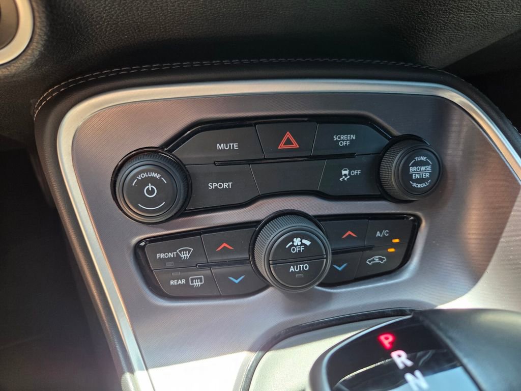 Used 2019 Dodge Challenger SXT RWD image 22