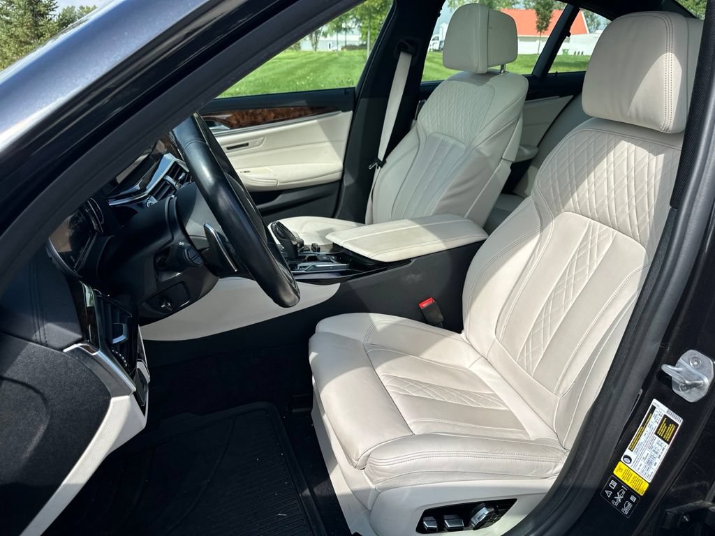 Used 2018 BMW M550i xDrive AWD/4WD image 15