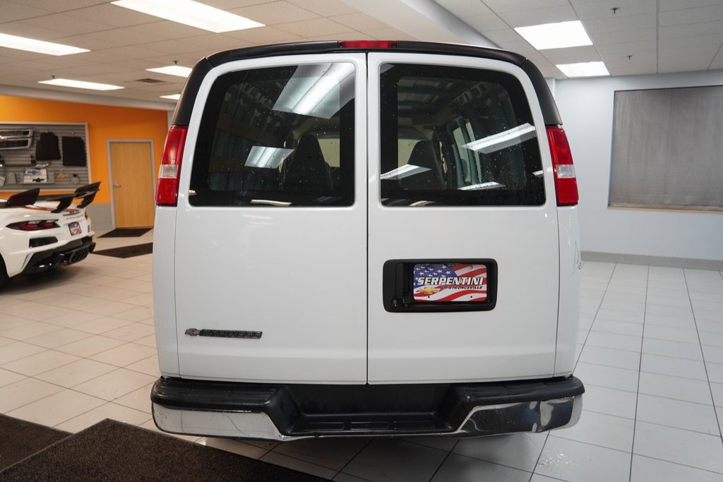 Used 2019 Chevrolet Express 2500 w/ Driver Convenience Package image 14