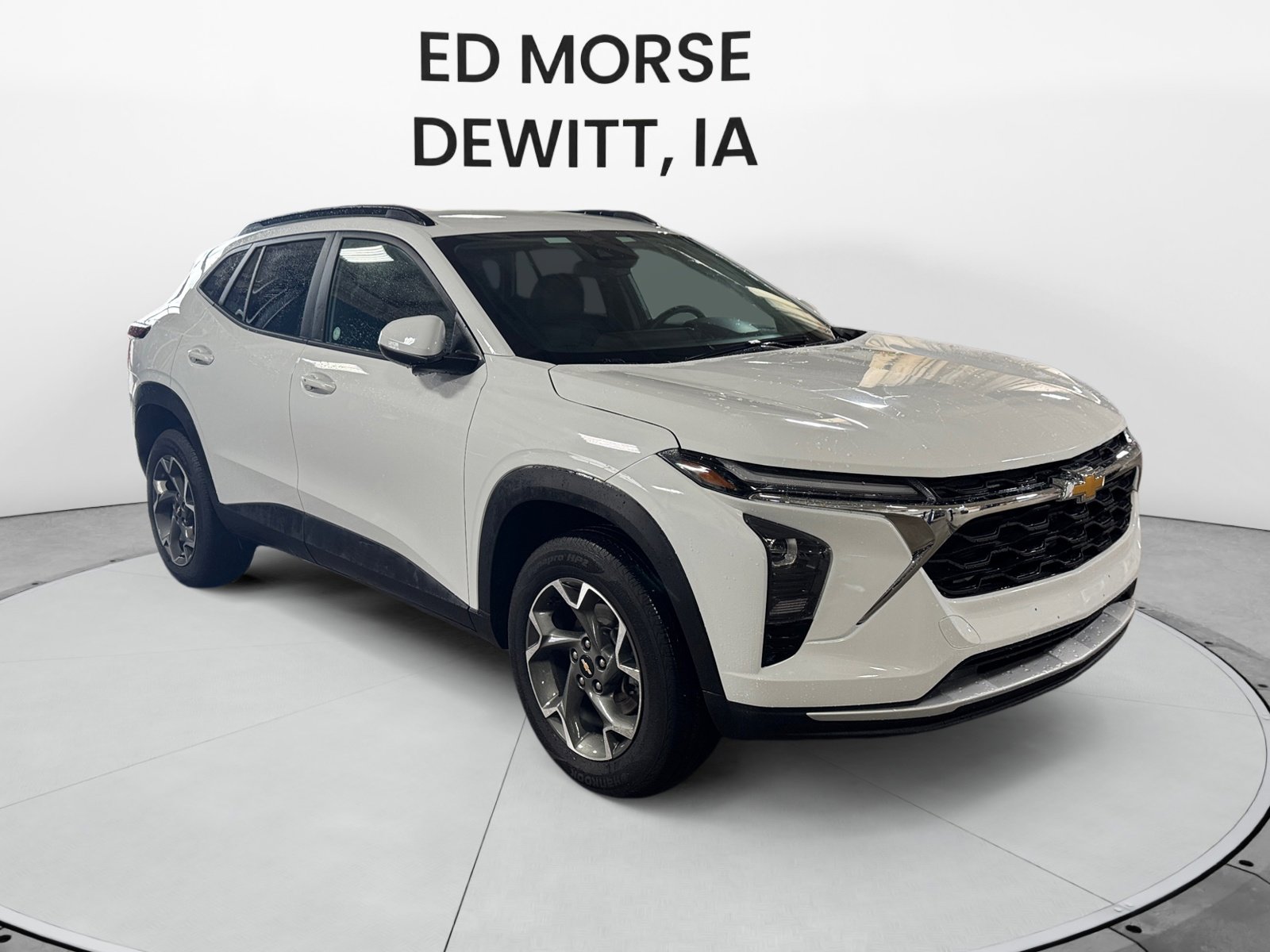 Used 2025 Chevrolet Trax LT w/ LT Convenience Package image 7