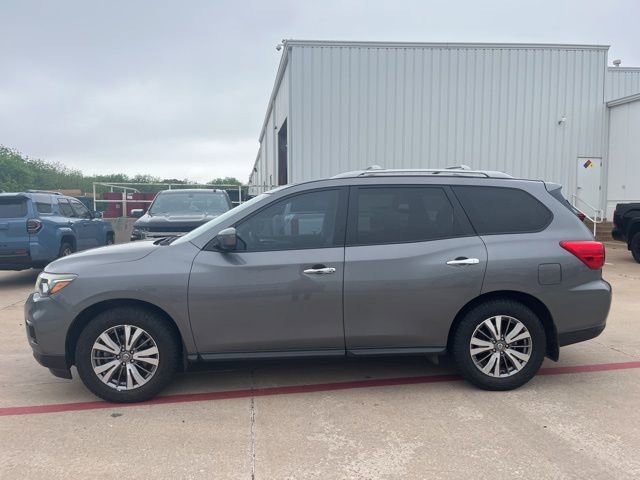 Used 2019 Nissan Pathfinder SL FWD image 2