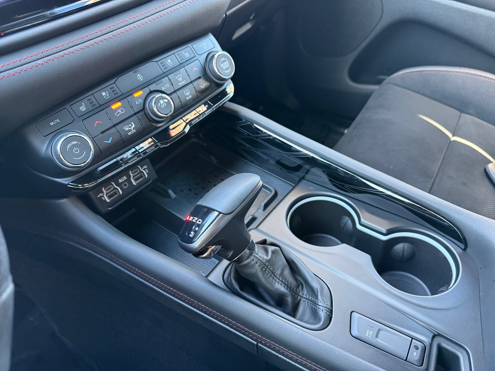 Used 2026 Dodge Durango GT image 13