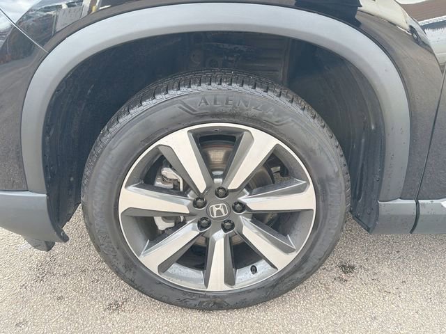 Used 2024 Honda Pilot Touring image 20