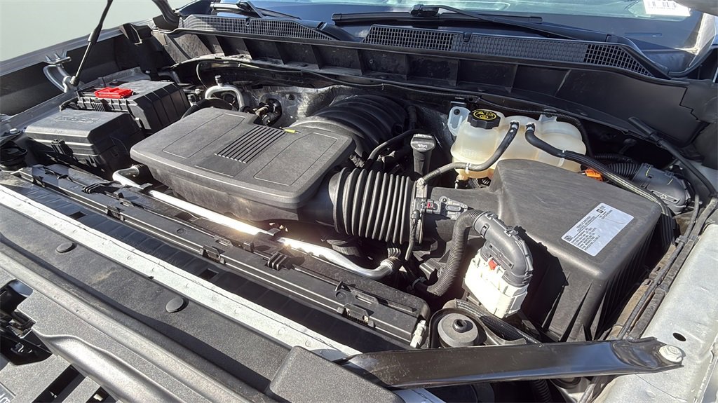 Used 2021 Chevrolet Silverado 1500 Custom Trail Boss w/ LPO, Dark Essentials Package image 19