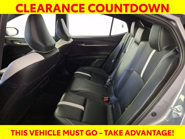 Used 2025 Toyota Camry SE w/ Multimedia Upgrade Package image 11