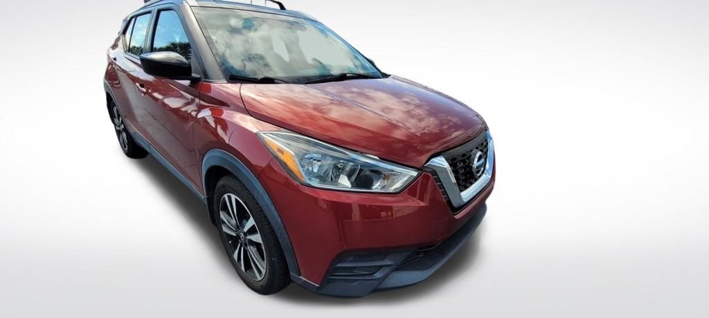 Used 2018 Nissan Kicks SV w/ Interior Electronics Package FWD image 5