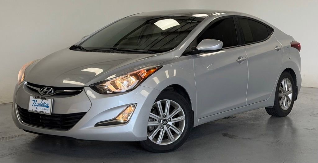 Used 2015 Hyundai Elantra SE w/ Option Group 02 FWD image 1