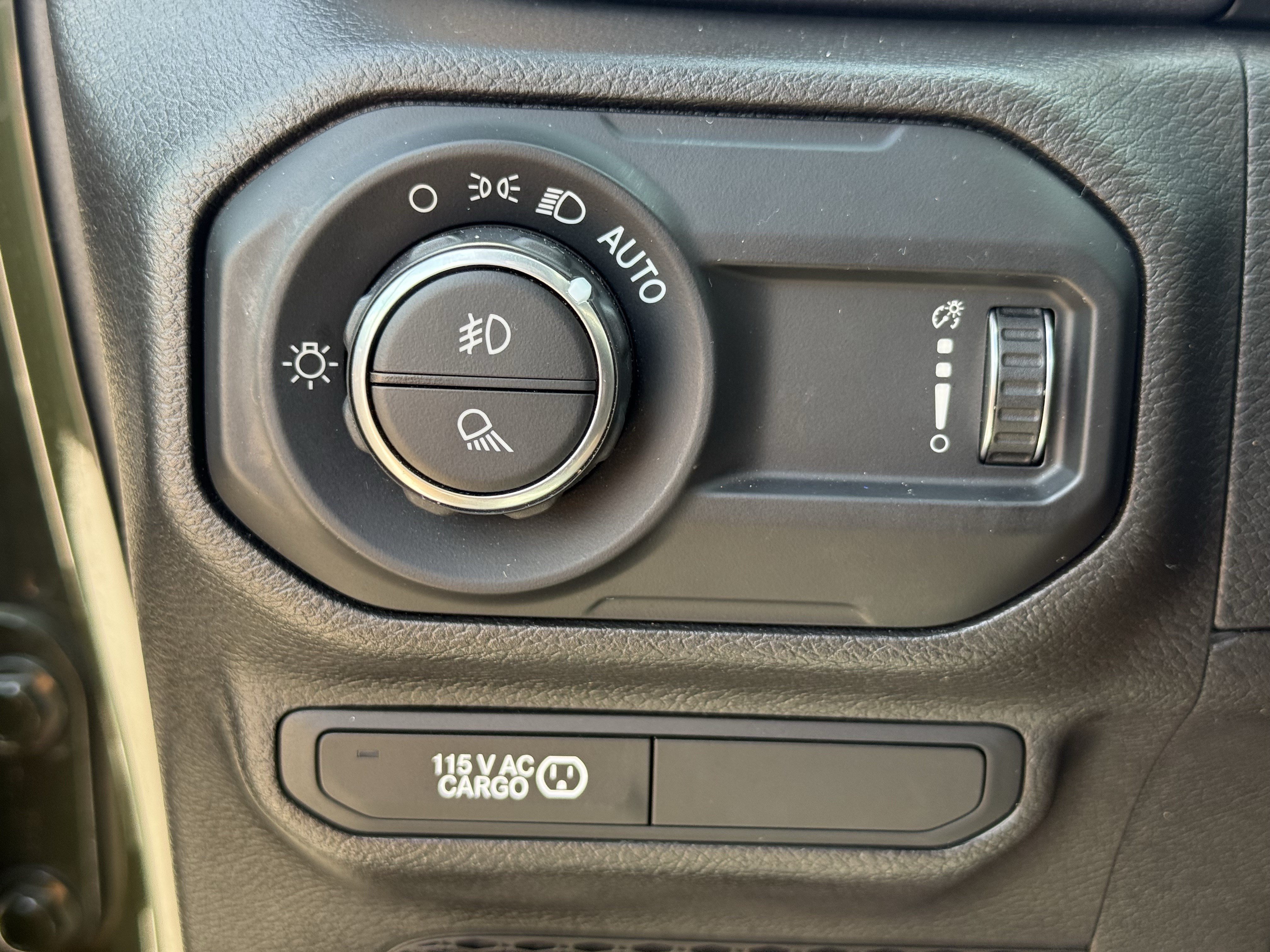 Used 2023 Jeep Gladiator Mojave w/ LED Lighting Group AWD/4WD image 26