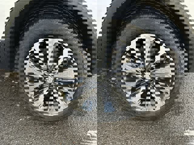 Used 2022 Buick Encore Preferred w/ Safety Package image 5