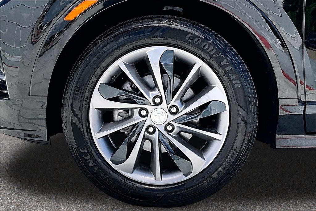 Used 2021 Buick Encore GX Select w/ Sport Touring Package FWD image 35