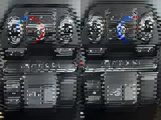 Used 2023 GMC Sierra 2500 SLE w/ SLE Value Package; image 19