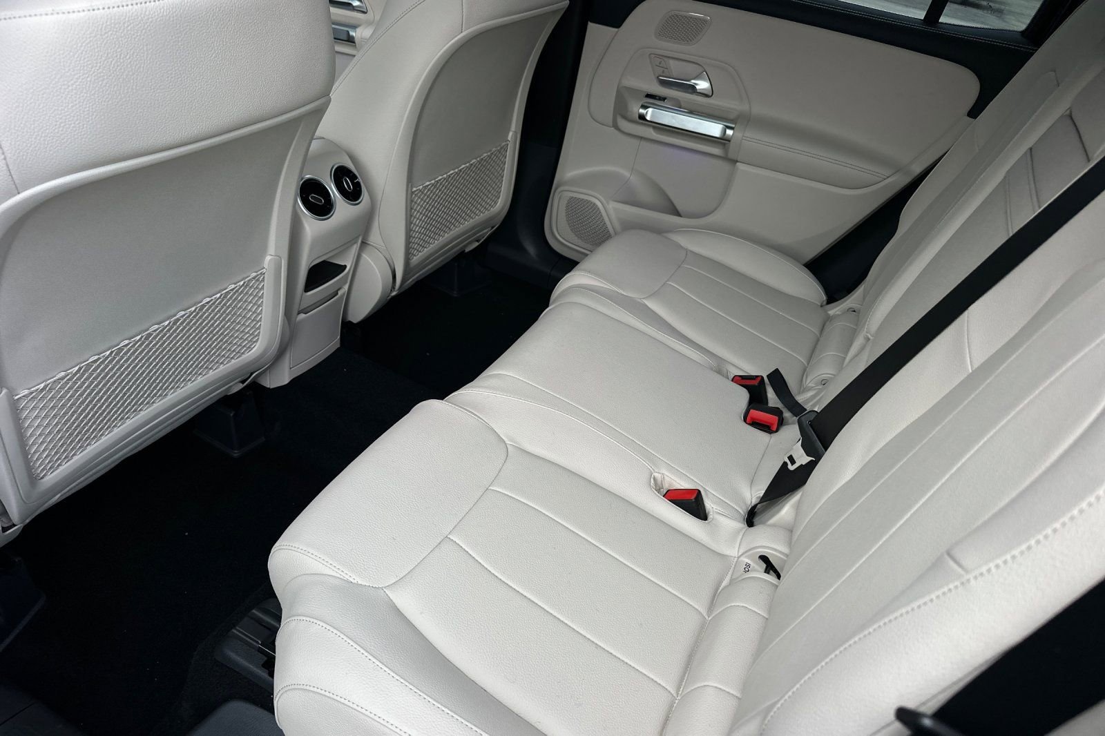 New 2026 Mercedes-Benz GLB 250 GLB 250 image 10