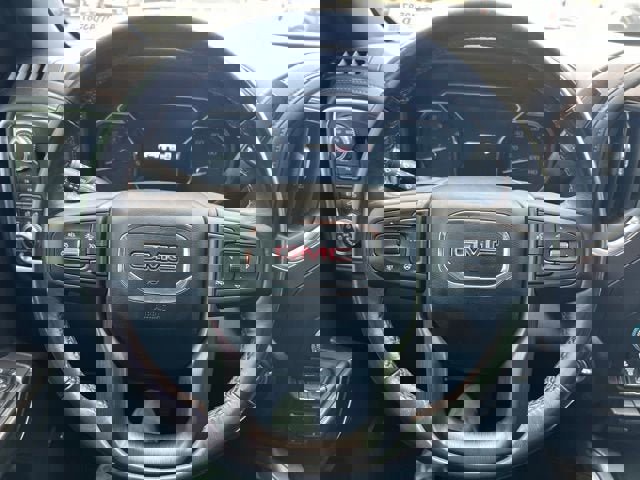 Used 2022 GMC Sierra 2500 AT4 w/ AT4 Preferred Package image 13