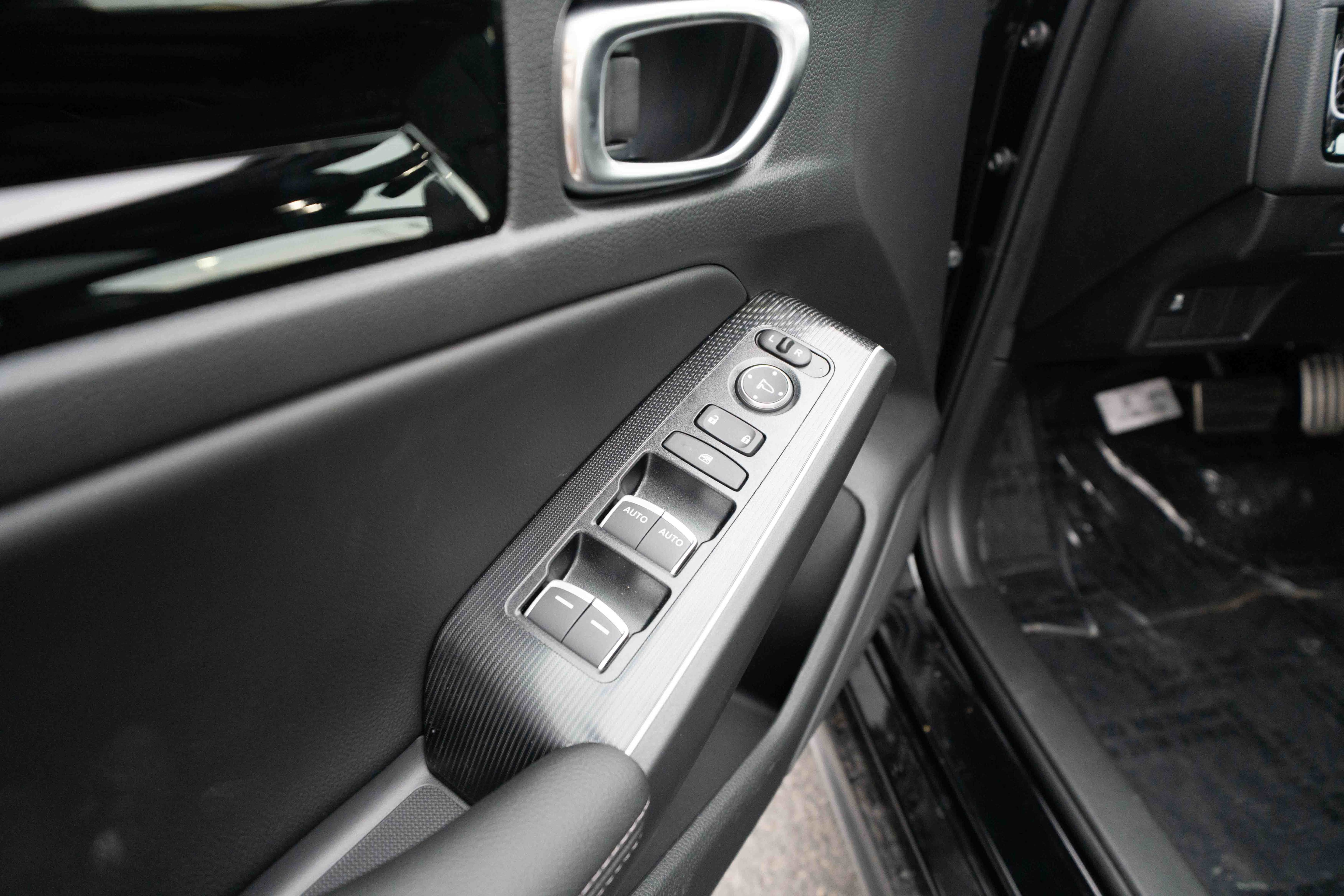 New 2026 Honda Civic Sport Touring image 7