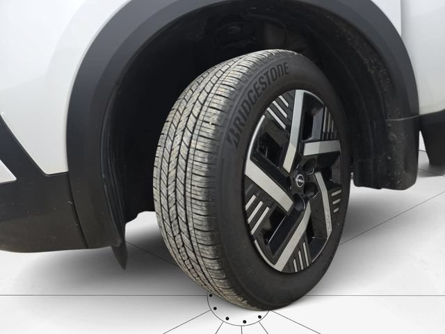Used 2026 Nissan Kicks SV FWD image 39