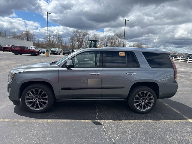 Used 2020 Cadillac Escalade Premium Luxury w/ Escalade Sport Edition AWD/4WD image 6