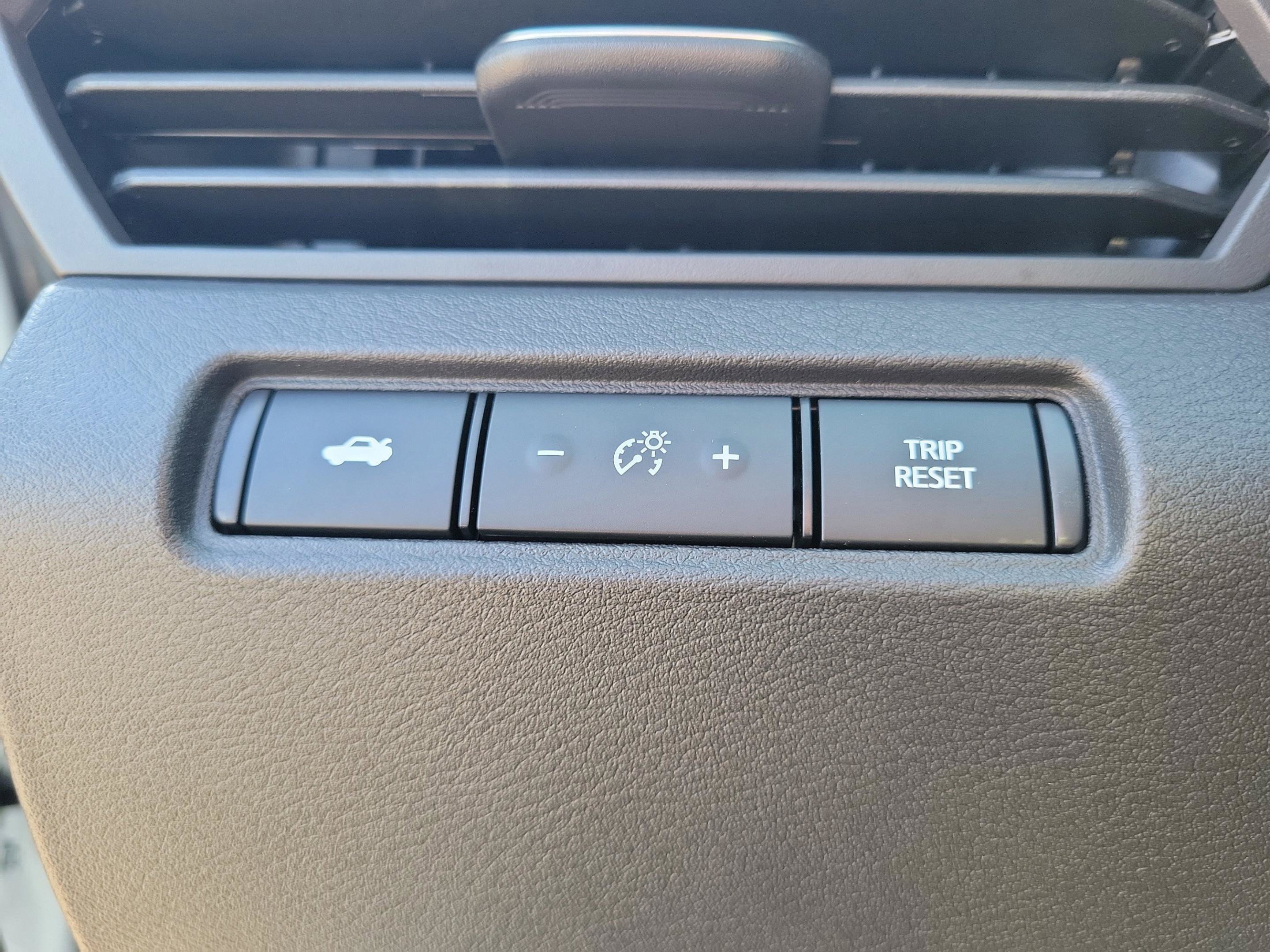 New 2025 Nissan Altima 2.5 SR FWD image 23