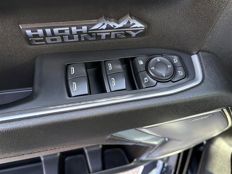 Used 2023 Chevrolet Silverado 1500 High Country w/ Technology Package image 10