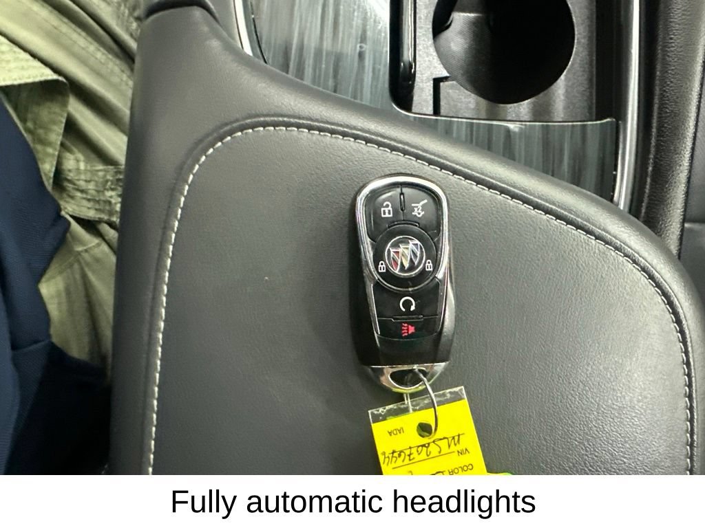 Used 2021 Buick Enclave Essence AWD/4WD image 36