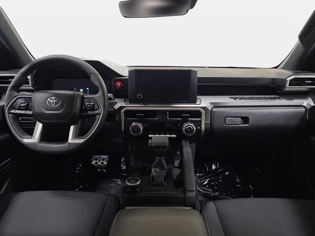 Certified 2025 Toyota Tacoma TRD Sport AWD/4WD image 9
