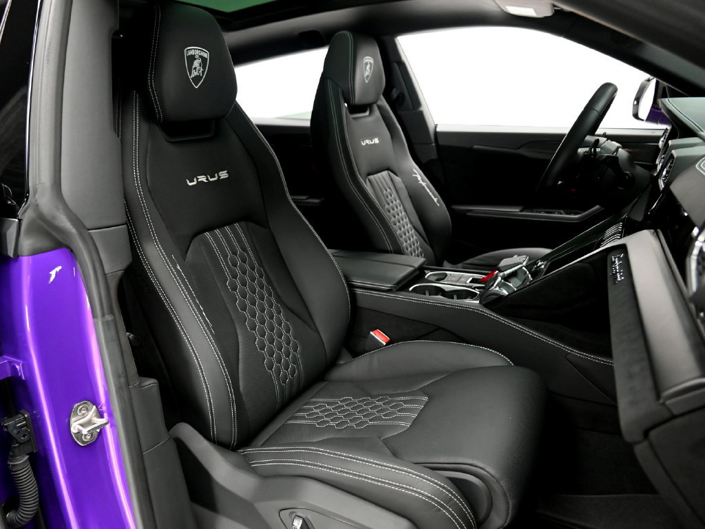 Used 2024 Lamborghini Urus Performante AWD/4WD image 15