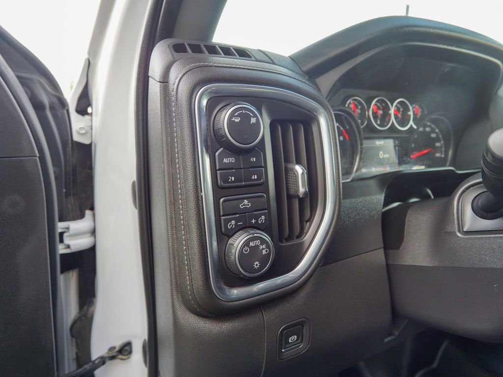 Used 2019 Chevrolet Silverado 1500 LT w/ All-Star Edition image 19