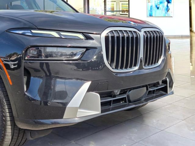 Used 2026 BMW X7 xDrive40i w/ Premium Package AWD/4WD image 2