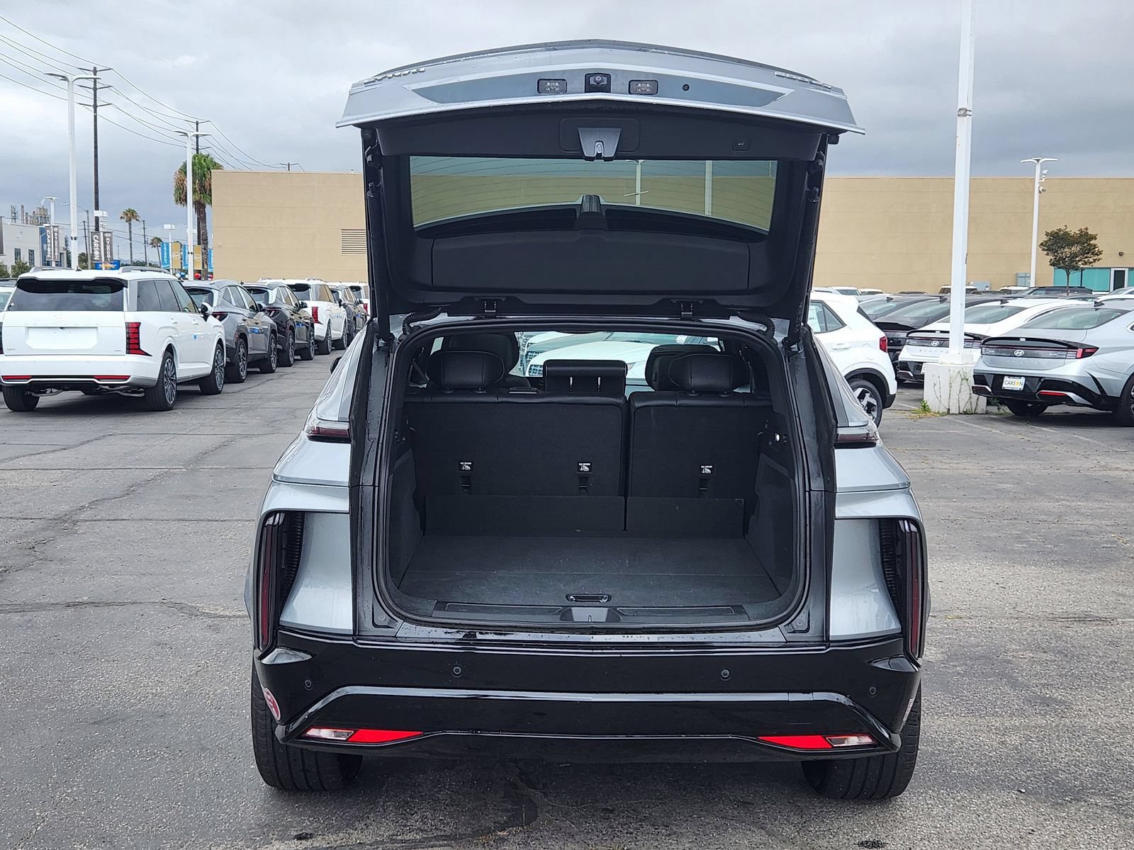 Used 2024 Cadillac Lyriq Sport AWD/4WD image 6