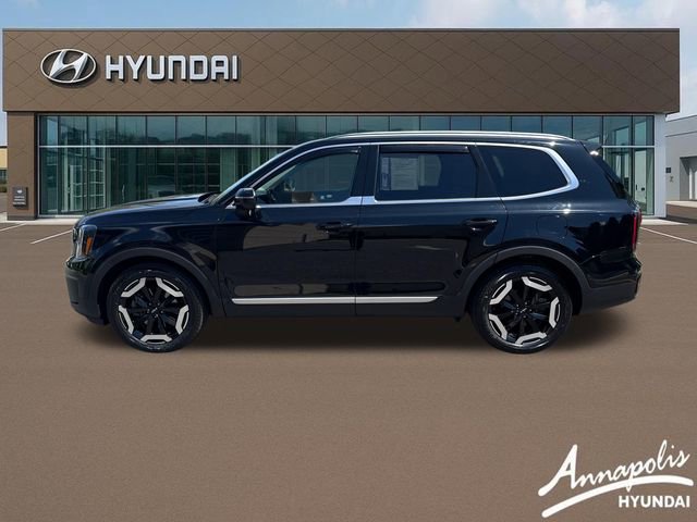 Used 2023 Kia Telluride EX FWD image 2