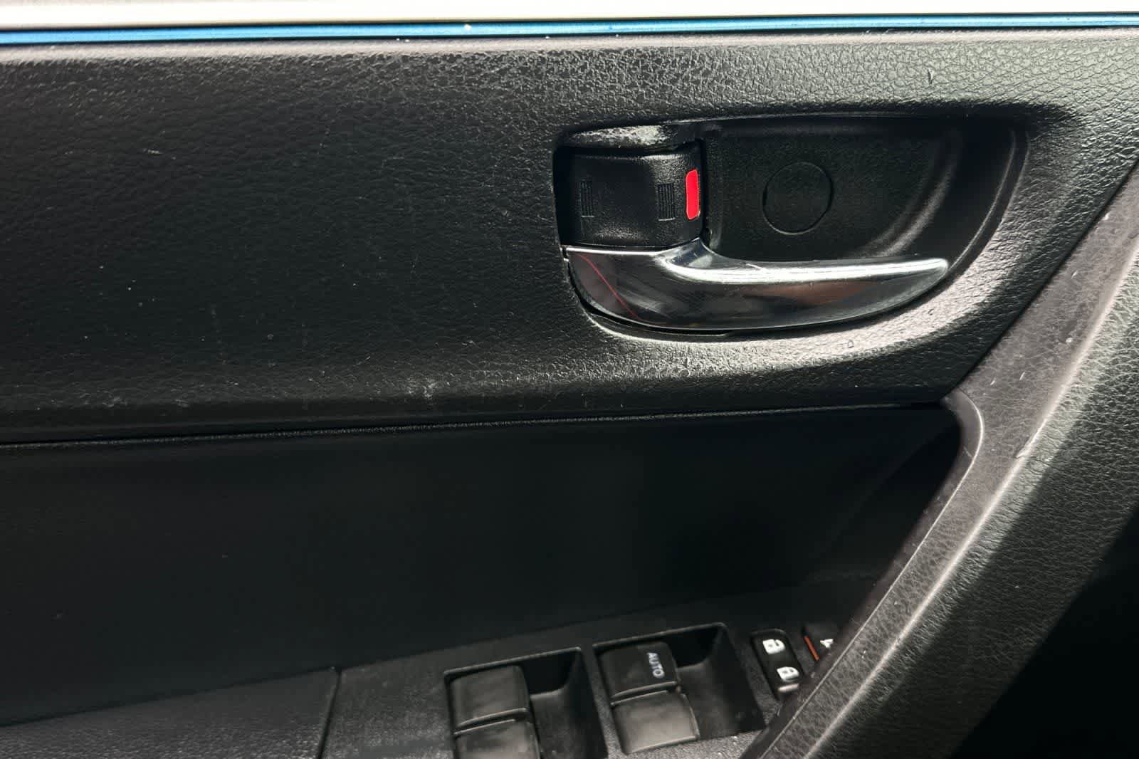 Used 2016 Toyota Corolla S FWD image 13
