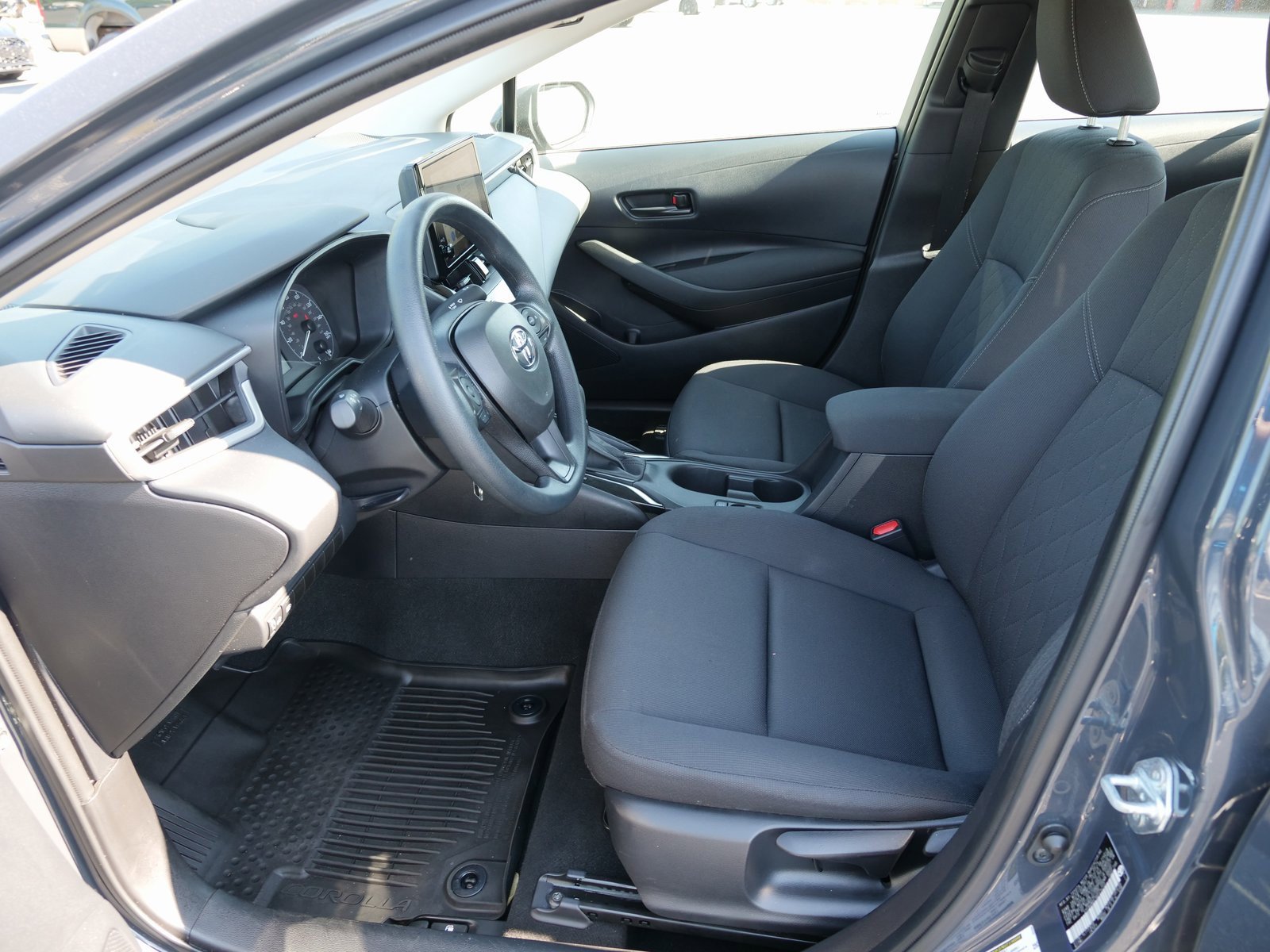 Used 2024 Toyota Corolla LE image 17