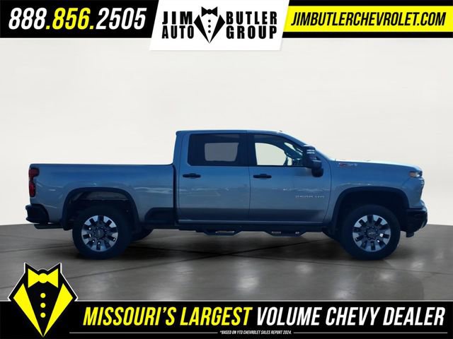 Used 2025 Chevrolet Silverado 2500 Custom w/ Custom Value Package AWD/4WD image 5