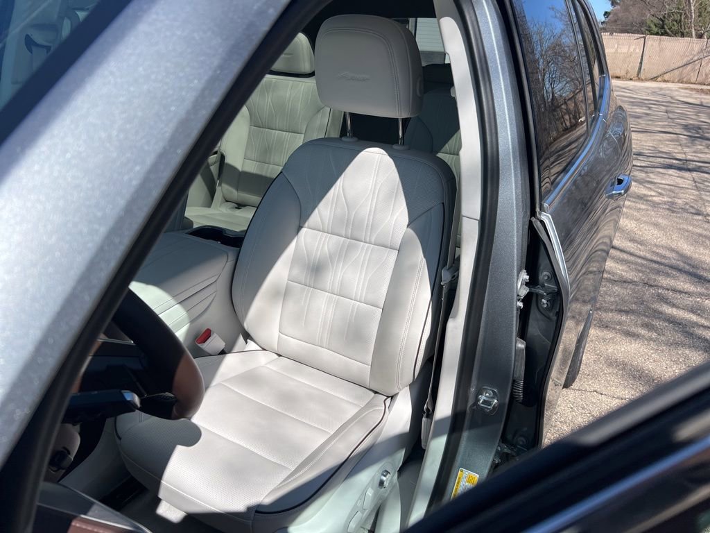 Certified 2025 Buick Enclave Avenir w/ Super Cruise Package FWD image 56