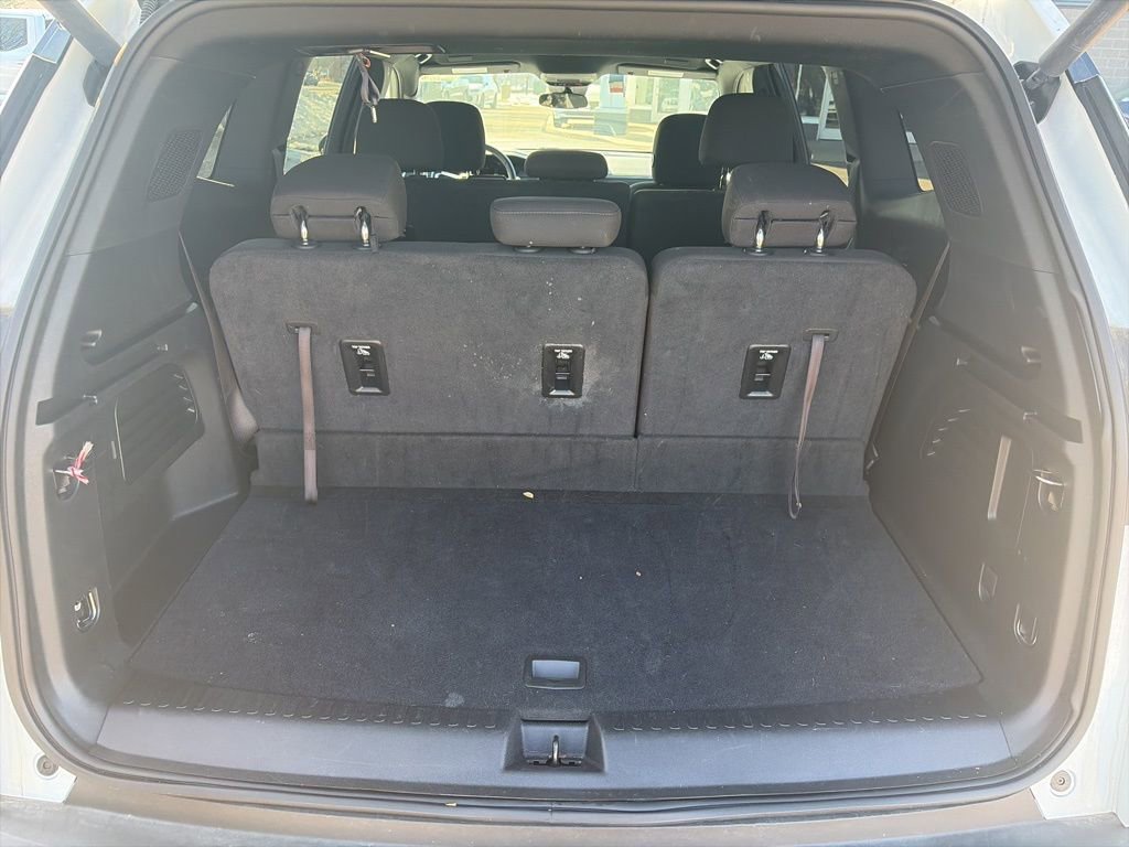 Used 2025 GMC Acadia Elevation image 22