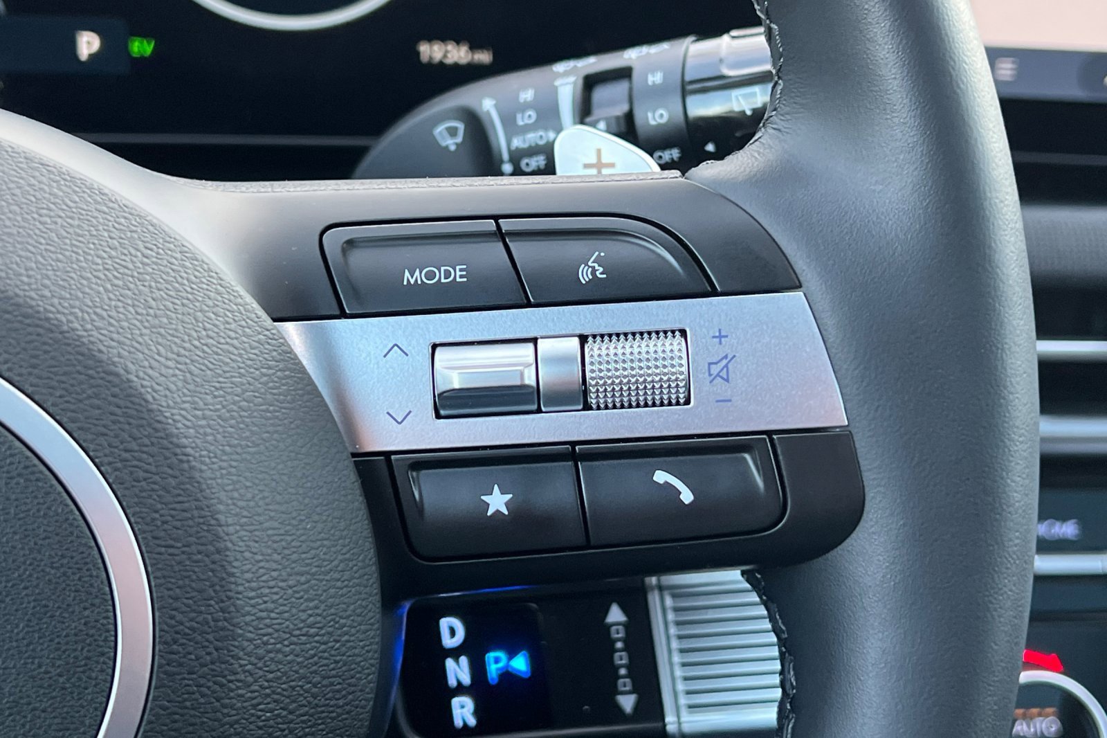 Certified 2025 Hyundai Tucson Limited image 33